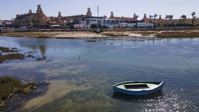Imagen del entorno natural que rodea a Bahía Sur, en San Fernando (Cádiz).