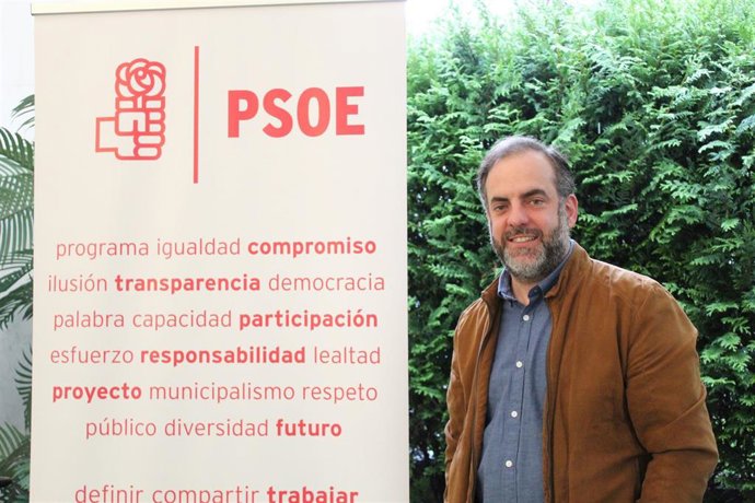 José Otto Oyarbide, candidato a dirigir el PSOE de Torrelavega