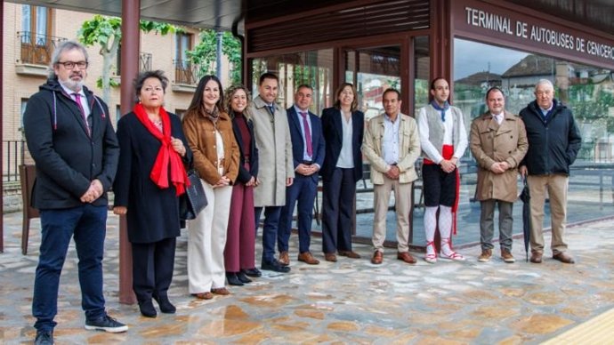 Inauguración de la nueva terminal de autobuses de Cenicero