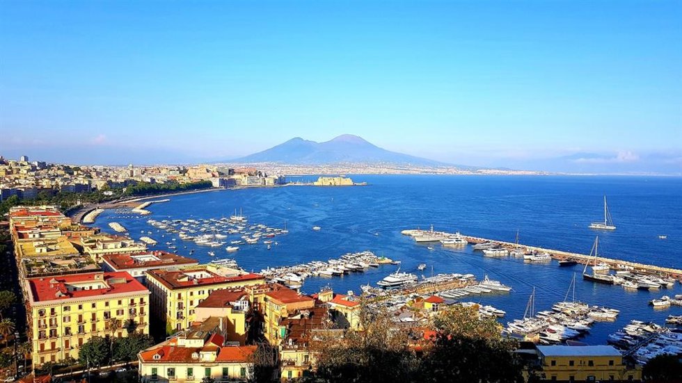 Archivo - La ciudad de Nápoles (Italia) acogerá la 38 America's Cup de vela