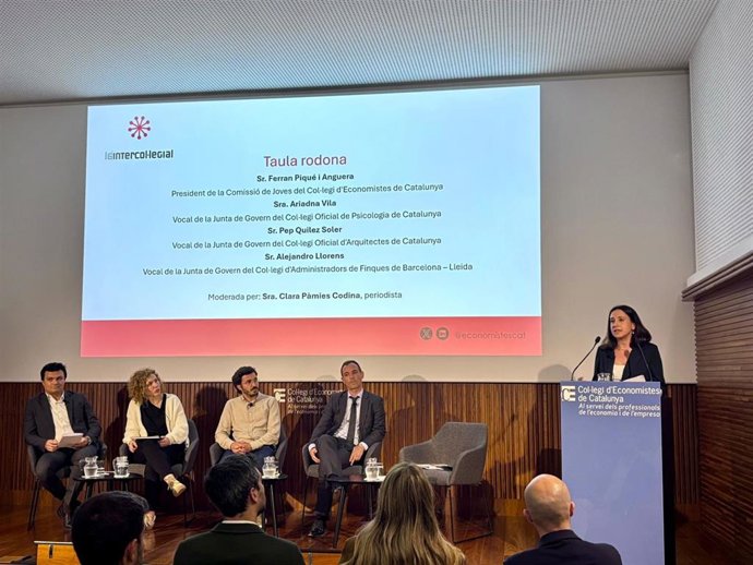 Jóvenes catalanes exponen las dificultades de la emancipación juvenil en Catalunya