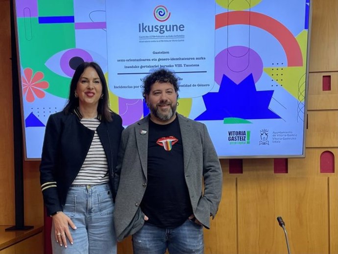Presentación del informe sobre el estado de la LGTBIfobia en Vitoria-Gasteiz en 2024