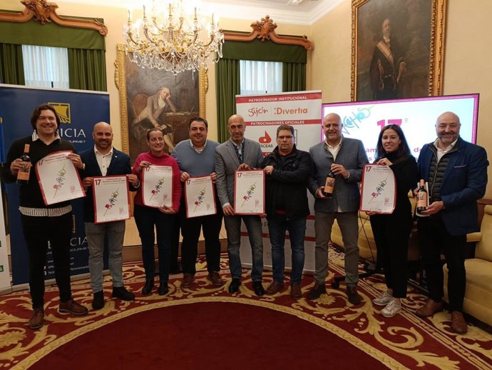 Presentación nel Ayuntamientu xixonés del 17 Campeonato 'Xixón de Pinchos'.  