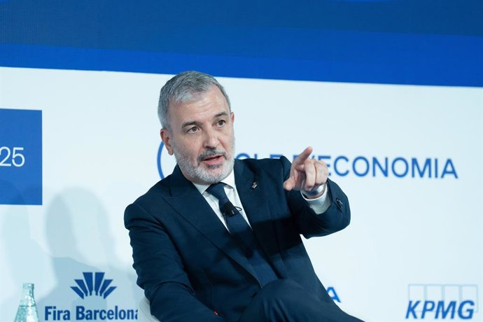 El alcalde de Barcelona, Jaume Collboni, interviene durante la 40 Reunió Cercle d'Economia, en el Palau de Congresos de Cataluña, a 5 de mayo de 2025, en Madrid (España). La edición de este año se celebra entre hoy y miércoles, 7 de mayo, bajo el lema 'Eu