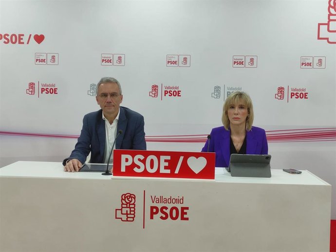 El senador socialista por Valladolid, Javier Izquierdo, y la diputada Laura Sanz.