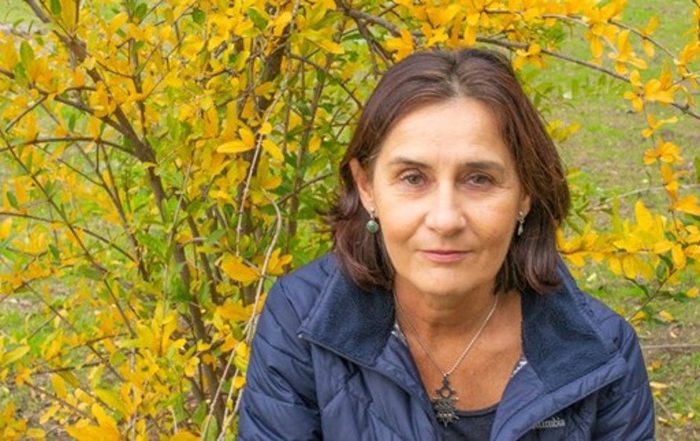 Montserrat Vil, experta en la ecología y los impactos de las especies exóticas invasoras, profesora de investigación del CSIC en la Estación Biológica de Doñana y profesora asociada de la Universidad de Sevilla
