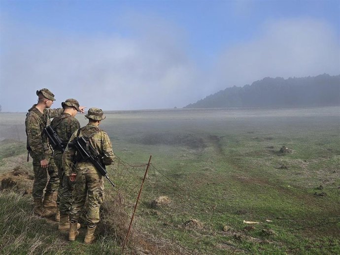 La Brigada 'Canarias' XVI se despliega en El Hierro con labores de presencia y vigilancia del territorio