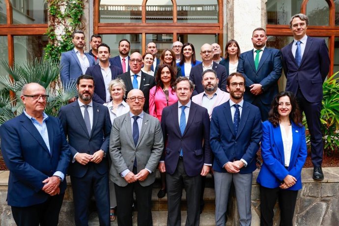 Canarias, primera comunidad en adherirse al manifiesto por una estrategia nacional de economía azul