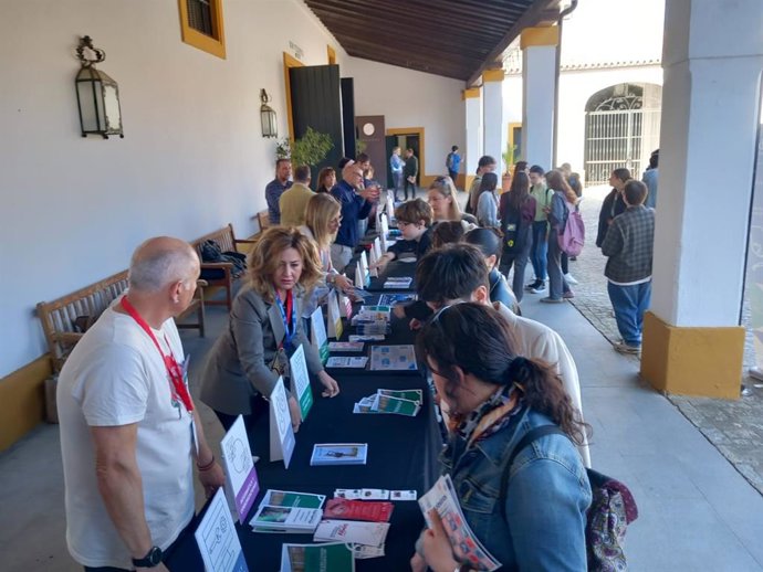 Encuentro de Formación Profesional con los Sectores Productivos, celebrado en el Museo de la Atalaya de Jerez (Cádiz)