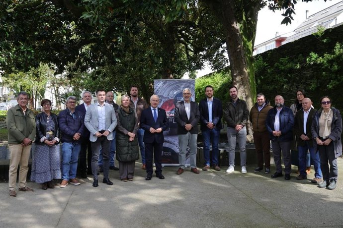 El presidente de la Diputación de Lugo, José Tomé, presenta la quinta edición de 'Coñece o Románico'.