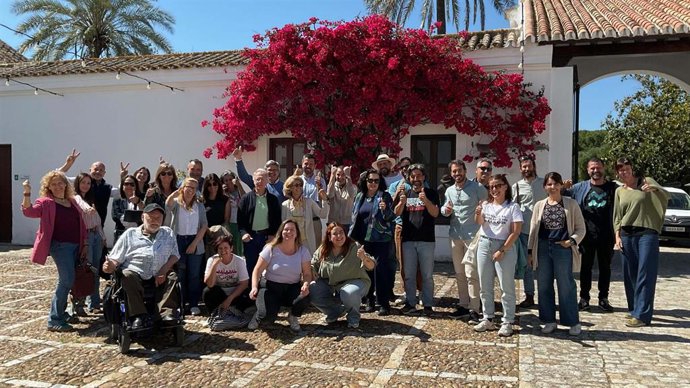 Foto de grupo en el parque del Alamillo del encuentro final del proyecto europeo "Zero Waste Urban Parks"
