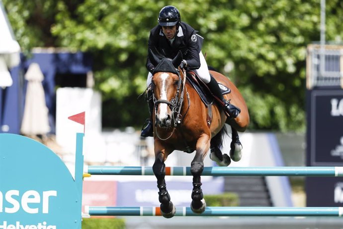 Archivo - Eduardo Alvarez Aznar, Spanish rider, in action during the Longines Global Champions Tour Madrid at Club de Campo Villa de Madrid on May 17, 2024, in Madrid, Spain.