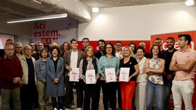 La nueva secretaria general de los socialistas en València, Pilar Bernabé, en la presentación de la ponencia marco del congreso comarcal de la ciudad