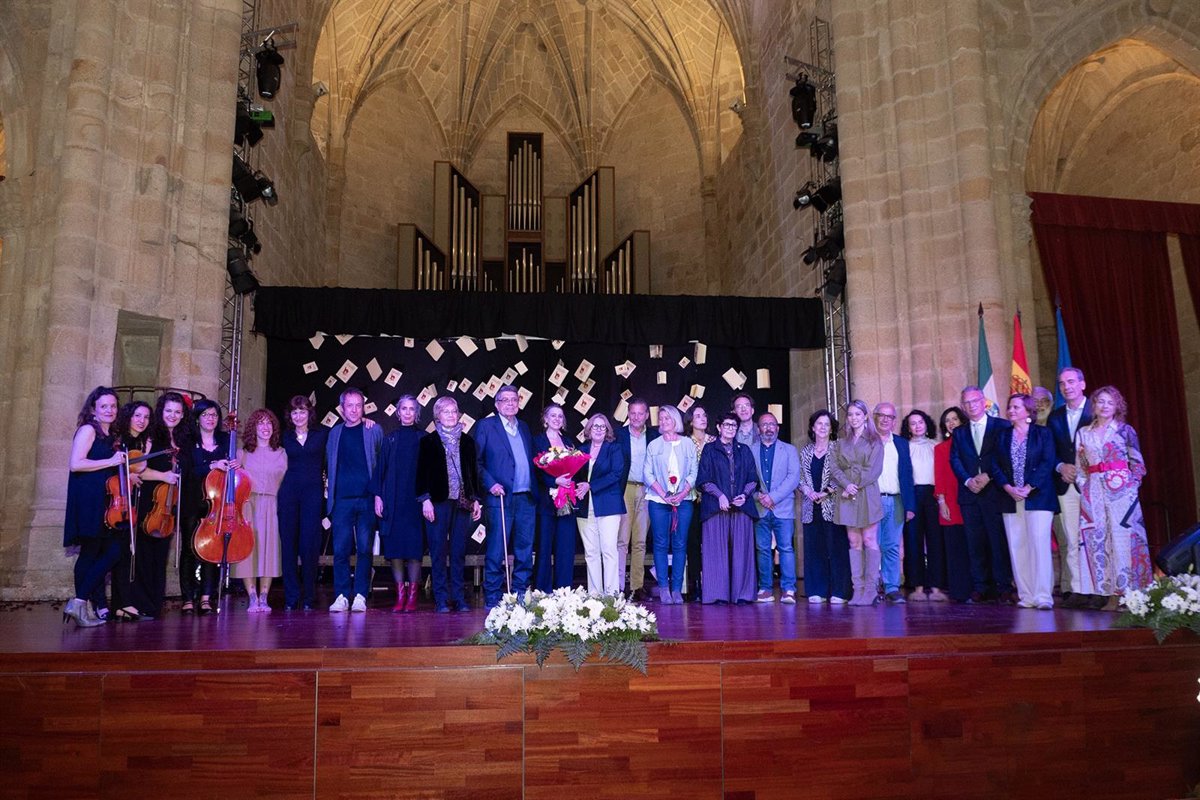 La madrileña Cristina Cerrada Ortega gana el Premio de Novela Corta de la Diputación de Cáceres por su obra  El amor 