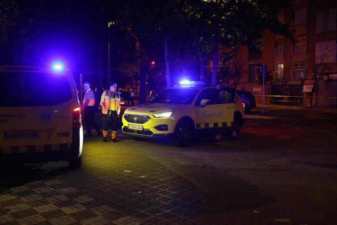 Vehículos de los servicios sanitarios en el lugar del atropello múltiple