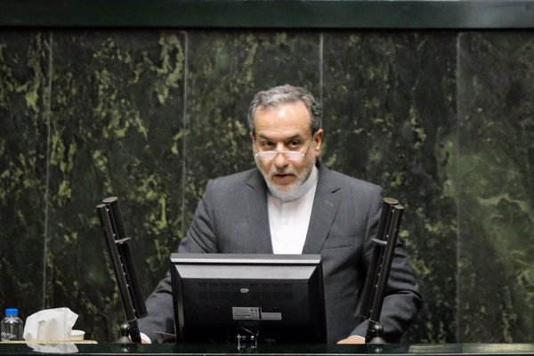 Irán.- Irán "da la bienvenida" a las empresas estadounidenses que quieran invertir en su petróleo y su gas Irán.- Irán "da la bienvenida" a las empresas estadounidenses que quieran invertir en su petróleo y su gas
