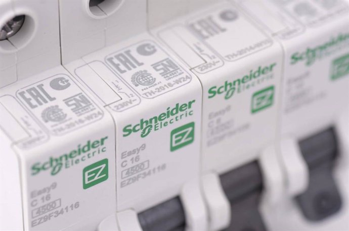 Archivo - Cadenza Electric destaca en la distribución online de material eléctrico industrial en España