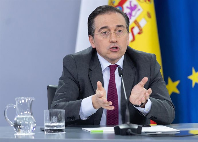 Archivo - Arquivo - O Ministro das Relações Exteriores, União Europeia e Cooperação, José Manuel Albares, durante uma coletiva de imprensa após a reunião do Conselho de Ministros, no Palácio La Moncloa, em 1º de abril de 2025, em Madri (Espanha). O Consel