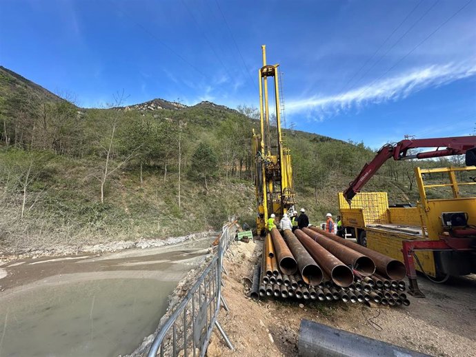 Sondeos para la construcción de un pozo