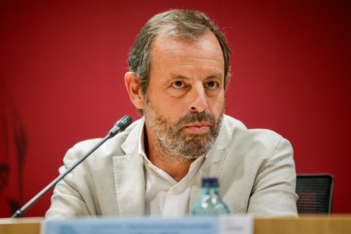 Archivo - El expresidente del FC Barcelona Sandro Rosell durante una mesa redonda en el Colegio de Abogados de Barcelona, a 24 de octubre de 2023, en Barcelona, Catalunya (España). El Ilustre Colegio de la Abogacía de Barcelona (ICAB) es una corporación p