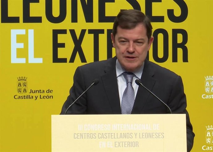 Fernández Mañueco durante su intervención en el Congreso de casas castellanoleonesas en el exterior.