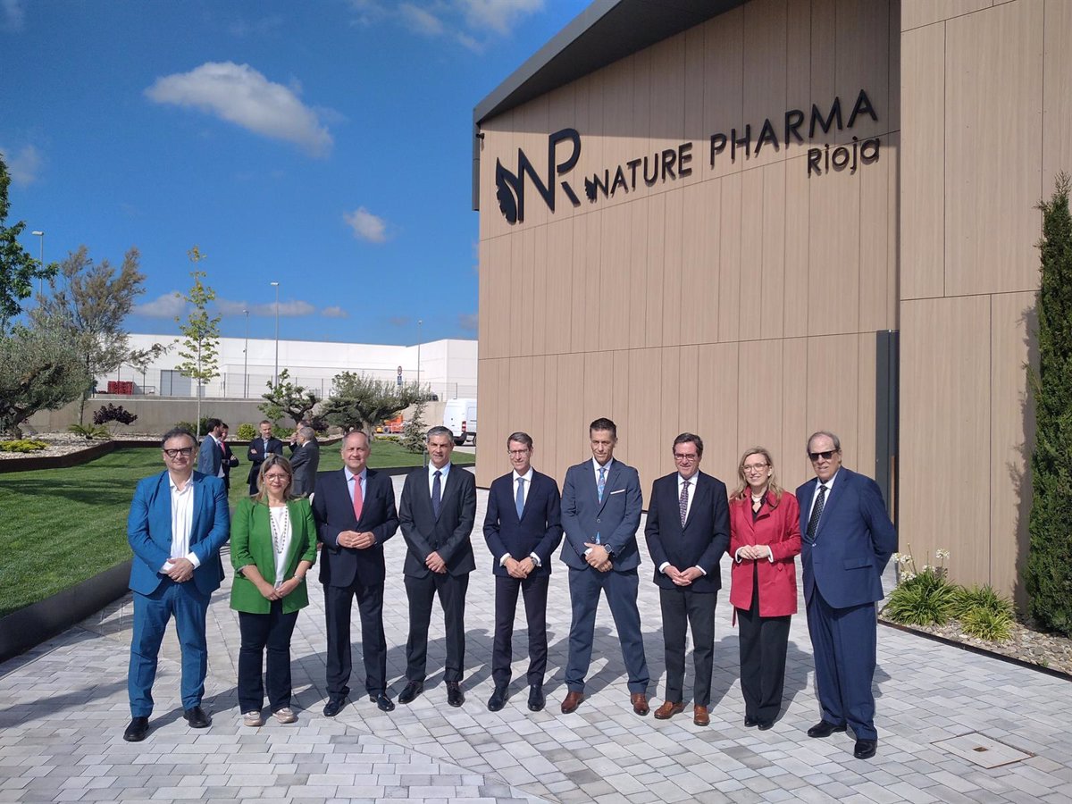 Garamendi dice que Rioja Nature Pharma  genera empleo de calidad, está internacionalizada y apuesta por la innovación 
