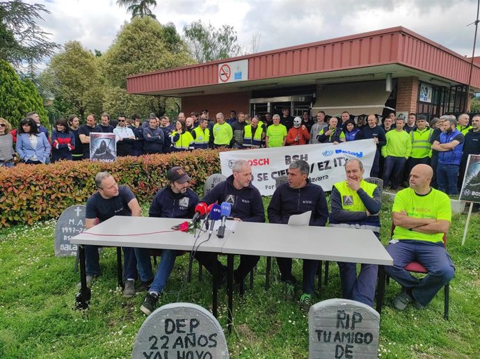 Rueda de prensa del comité de empresa de BSH en Esquíroz.