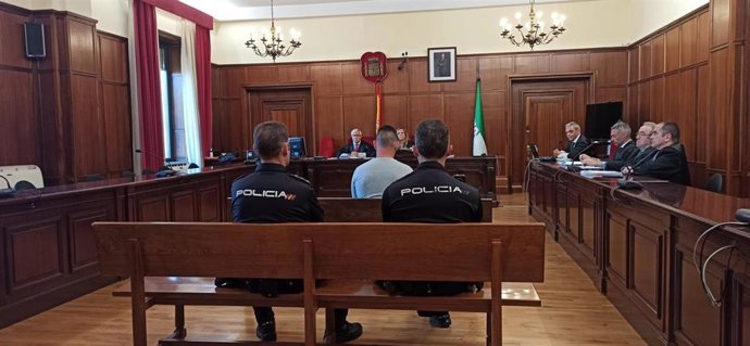 Imagen del comienzo del juicio al acusado del crimen de la parada de metro de Primero de Mayo