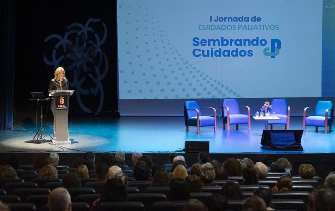 El servicio de cuidados paliativos a domicilio del SCS en Tenerife atiende a 80 pacientes en la actualidad