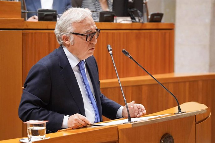 El consejero de Agricultura, Ganadería y Alimentación,  Javier Rincón.