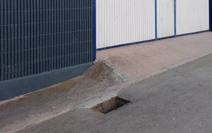La Policía Local ya ha realizado algunas detenciones en torno a los hechos y el Ayuntamiento ya ha repuesto la mayoría de las rejillas y ha señalizado aquellas alcantarillas que están pendientes.
