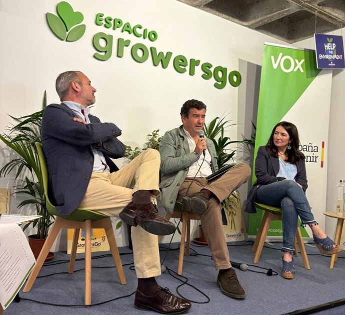 El portavoz de Agricultura, Alimentación y Pesca de Vox en el Congreso de los Diputados, Ricardo Chamorro, durante su intervención en una jornada en Huelva.