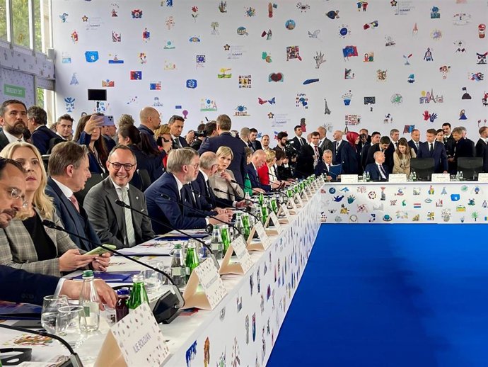 Espot durante su participación en la cumbre de la Comunidad Política Europea de Tirana