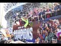 El Barça campeón se da un baño de masas en Barcelona