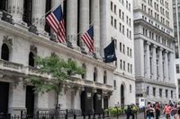 Moody's recorta la calificación crediticia de EEUU, que pierde el primer puesto del ranking