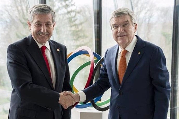 José Perurena, durante una reunión con Thomas Bach en Lausana.