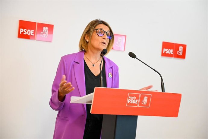 La diputada socialista Pilimar Zamora en la rueda de prensa de este sábado en la sede socialista