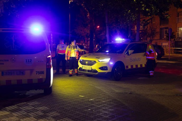Vehicles dels serveis sanitaris després de l'atropellament