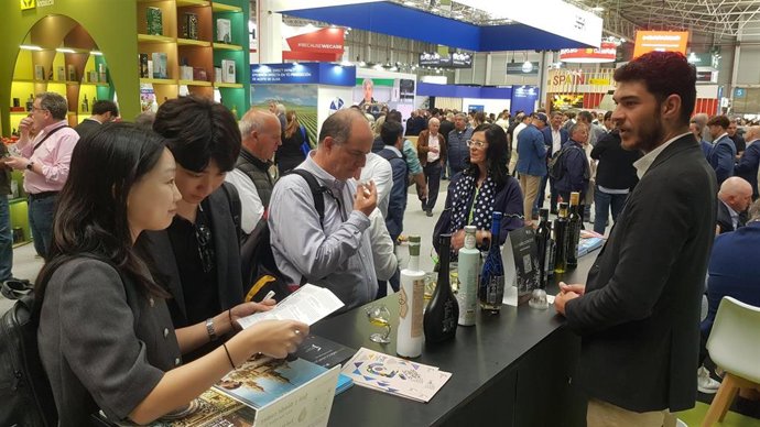 Expoliva registra más de 52.000 visitantes y la  participación de más de 1.600 profesionales extranjeros