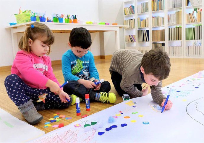 Archivo - Santander abre el lunes 26 el plazo de inscripción para las actividades de verano de las ludotecas.-ARCHIVO