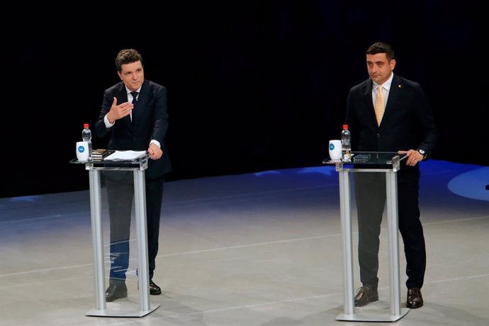 Nicusor Dan i George Simion, durant el debat electoral