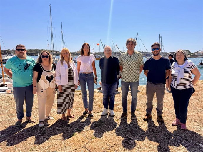Imagen de la inauguración del I Festival de Embarcaciones Tradicionales de Portocolom en la explanada del muelle de la Aduana
