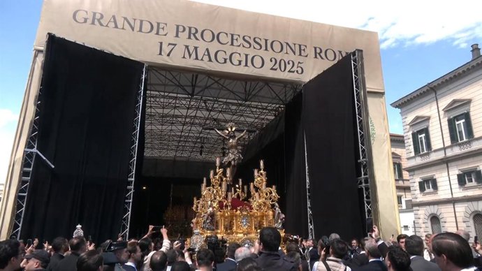 Imagem do Cristo de la Expiración da Irmandade de El Cachorro na Grande Procissão do Jubileu em Roma (Itália).
