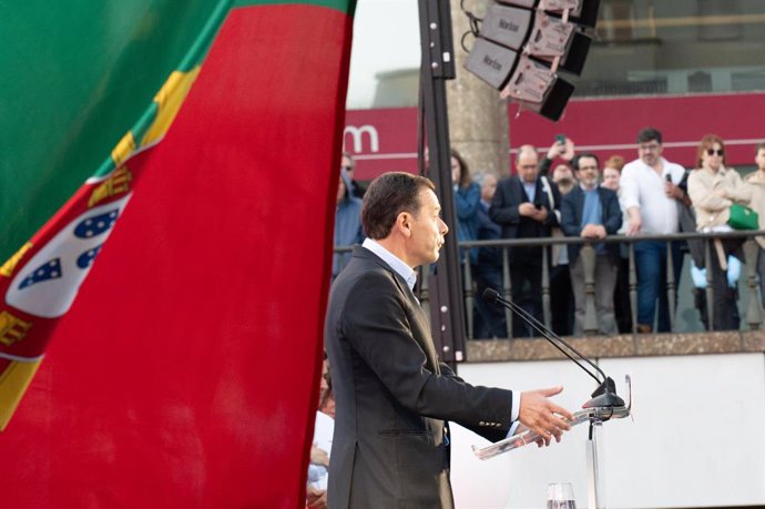 May 15, 2025, Harbor, Portugal: Porto/(pt), 05/15/2025- politics/ luis monteiro/elections/legislative-2025/psd/cds- luis montenegro candidate for the legislative assembly of portugal, during a rally held in the electoral campaign in the city of porto, nor
