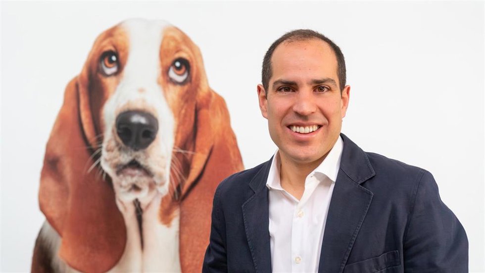 Archivo - El presidente y CEO de Rastreator, Víctor López.