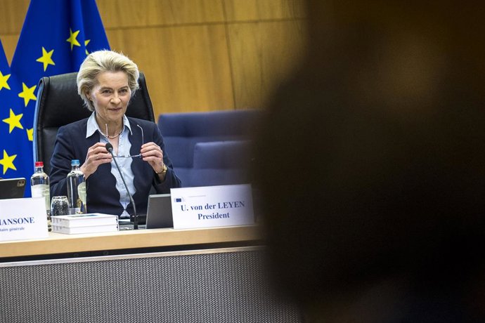 May 14, 2025: European Commission President Ursula von der Leyen (C) chairs the weekly meeting of commissioners at the Berlaymont building in Brussels, Belgium, 14.05.2025. While the 'Pfizergate' court ruling on her undisclosed vaccine-related text messag