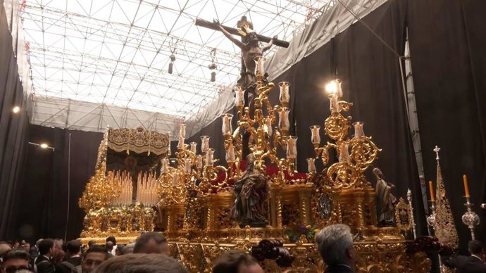 Imagen del Cristo de El Cachorro de Sevilla y la Virgen de la Esperanza de Málaga en el Jubileo de Roma (Italia).