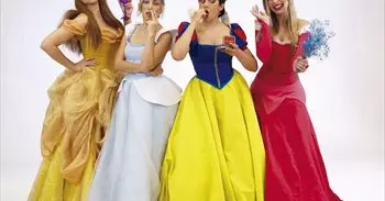 Teatro Campos de Bilbao acoge el próximo domingo el espectáculo 'No me toques el cuento' con princesas que se "rebelan"