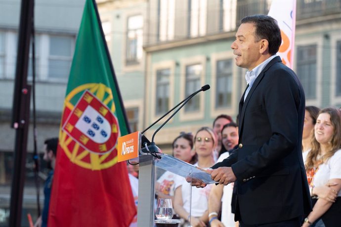May 15, 2025, Harbor, Portugal: Porto/(pt), 05/15/2025- politics/ luis monteiro/elections/legislative-2025/psd/cds- luis montenegro candidate for the legislative assembly of portugal, during a rally held in the electoral campaign in the city of porto, nor