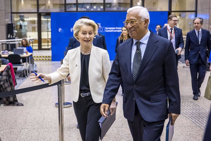 Archivo - March 7, 2025, Brussels, Bxl, Belgium: Ursula Von der Leyen , the president of the European Commission and Antonio Costa , the president of European Council arrive for  a press conference in Brussels on Thursday, March 6, 2025, following the sum